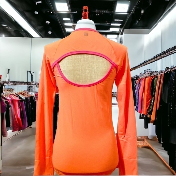 • Victoria’s Secret • Seamless Long Sleeve Cutout Top - Picture 5 of 8